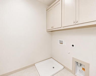320 Walker Parkway - Photo Thumbnail 33