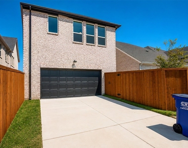 320 Walker Parkway - Photo Thumbnail 38