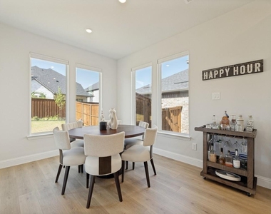 1624 Goldenrod Drive - Photo Thumbnail 4