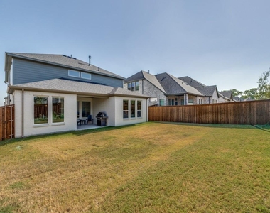 1624 Goldenrod Drive - Photo Thumbnail 13