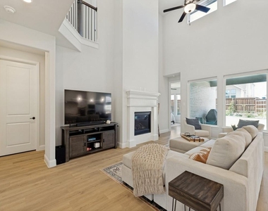 1624 Goldenrod Drive - Photo Thumbnail 1