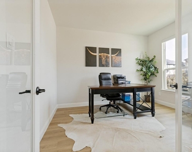 1624 Goldenrod Drive - Photo Thumbnail 5