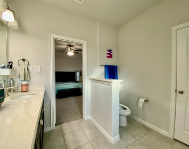 332 Paloma Street - Photo Thumbnail 17
