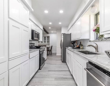 1656 Russell Glen Lane - Photo Thumbnail 9