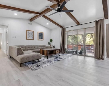 1656 Russell Glen Lane - Photo Thumbnail 2