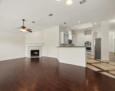 10112 Asheboro Street - Photo Thumbnail 9