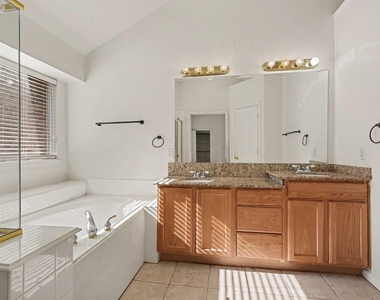 10112 Asheboro Street - Photo Thumbnail 18