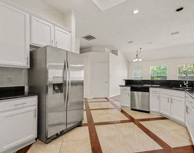 10112 Asheboro Street - Photo Thumbnail 8