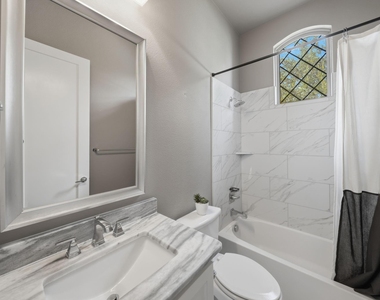 1410 Devonshire Drive - Photo Thumbnail 7