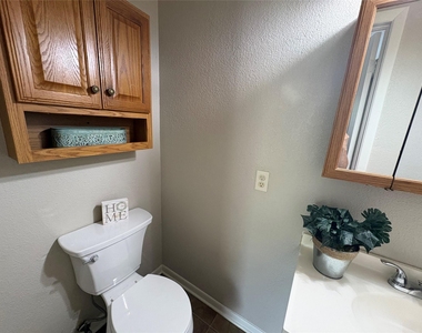 404 W Heron Street - Photo Thumbnail 17