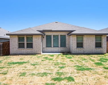 9816 Mescalbean Boulevard - Photo Thumbnail 21