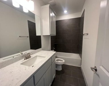 366 Waters Ridge Drive - Photo Thumbnail 14