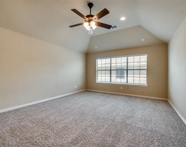 6072 Wallis Drive - Photo Thumbnail 32