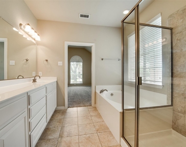 6072 Wallis Drive - Photo Thumbnail 23