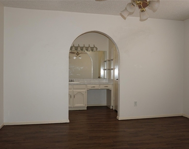 6948 Brandywine Street - Photo Thumbnail 5