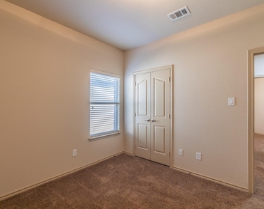 10844 Irish Glen Trail - Photo Thumbnail 33