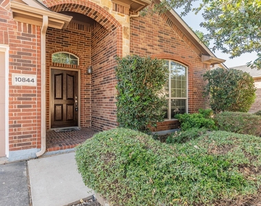 10844 Irish Glen Trail - Photo Thumbnail 1
