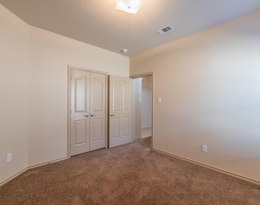 10844 Irish Glen Trail - Photo Thumbnail 28