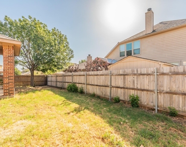 10844 Irish Glen Trail - Photo Thumbnail 37