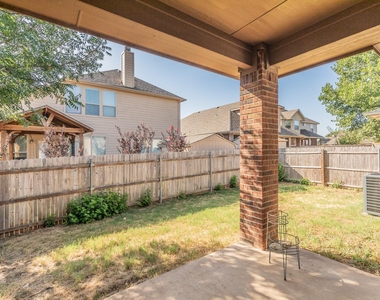 10844 Irish Glen Trail - Photo Thumbnail 36