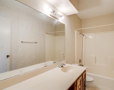 127 Allencrest Drive - Photo Thumbnail 21