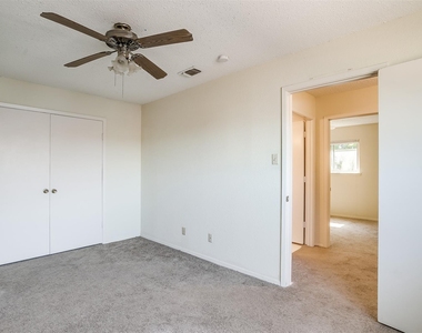 127 Allencrest Drive - Photo Thumbnail 23
