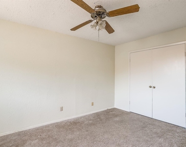 127 Allencrest Drive - Photo Thumbnail 22