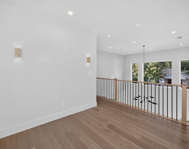 5445 Terry Street - Photo Thumbnail 18
