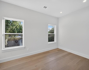 5445 Terry Street - Photo Thumbnail 22