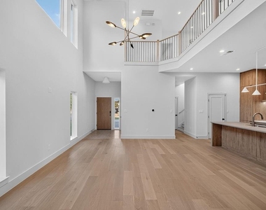 5445 Terry Street - Photo Thumbnail 8