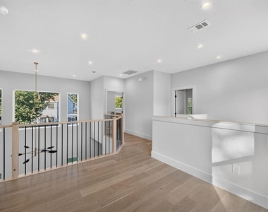 5445 Terry Street - Photo Thumbnail 15