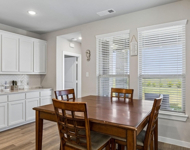 2321 Green River Road - Photo Thumbnail 9