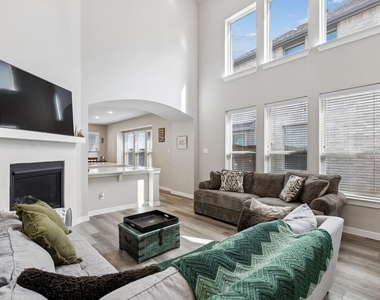 2321 Green River Road - Photo Thumbnail 3