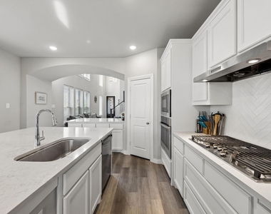 2321 Green River Road - Photo Thumbnail 7