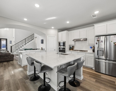 2321 Green River Road - Photo Thumbnail 6
