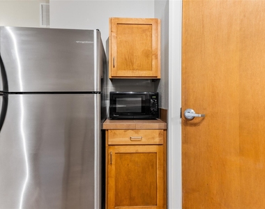 1617 W Oleander Street - Photo Thumbnail 10