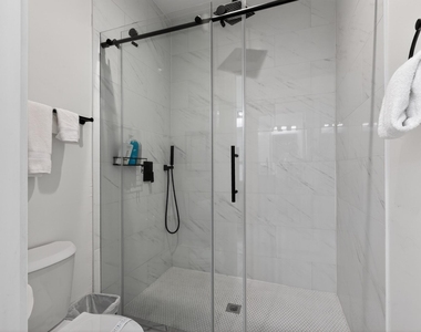 1704 Mcbroom Street - Photo Thumbnail 27