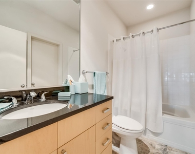 4026 Travis Street - Photo Thumbnail 20