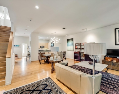 4026 Travis Street - Photo Thumbnail 8