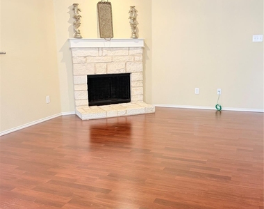 1420 Nicholas Lane - Photo Thumbnail 11