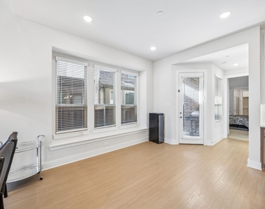 2624 Fiddler Way - Photo Thumbnail 9