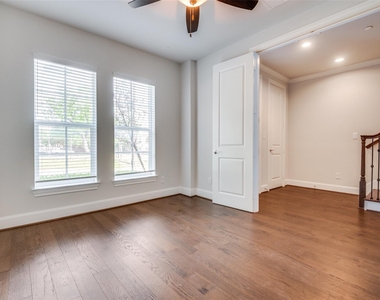 2262 Alterbrook Lane - Photo Thumbnail 15