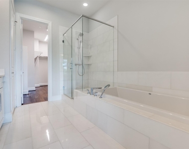 2262 Alterbrook Lane - Photo Thumbnail 22