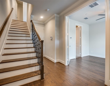 2262 Alterbrook Lane - Photo Thumbnail 2