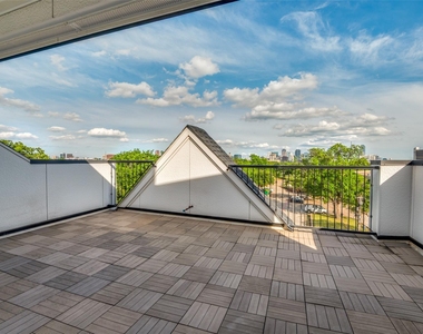 2262 Alterbrook Lane - Photo Thumbnail 24