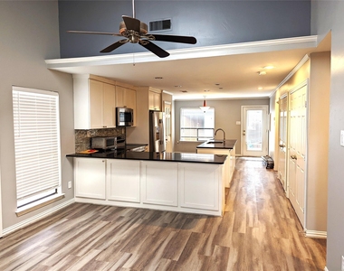 509 Pine Trail Drive - Photo Thumbnail 2