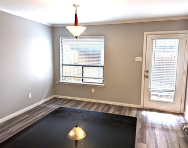 509 Pine Trail Drive - Photo Thumbnail 4