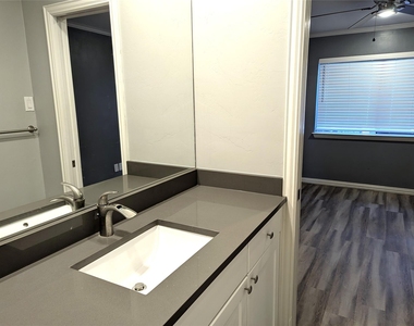 509 Pine Trail Drive - Photo Thumbnail 17