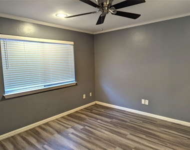 509 Pine Trail Drive - Photo Thumbnail 13
