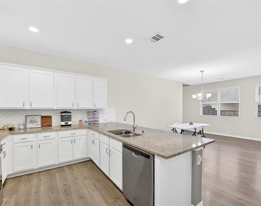 2261 Obsidian Drive - Photo Thumbnail 26